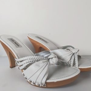 Steve Madden Leather White Sandals with small heels.